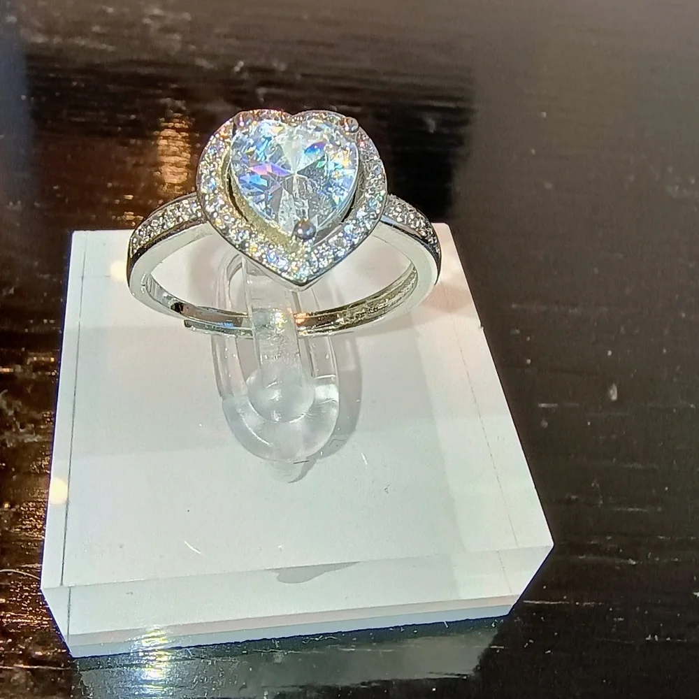 Poshmark Heart-Shaped Cubic Zirconia Halo Engagement Ring Silver